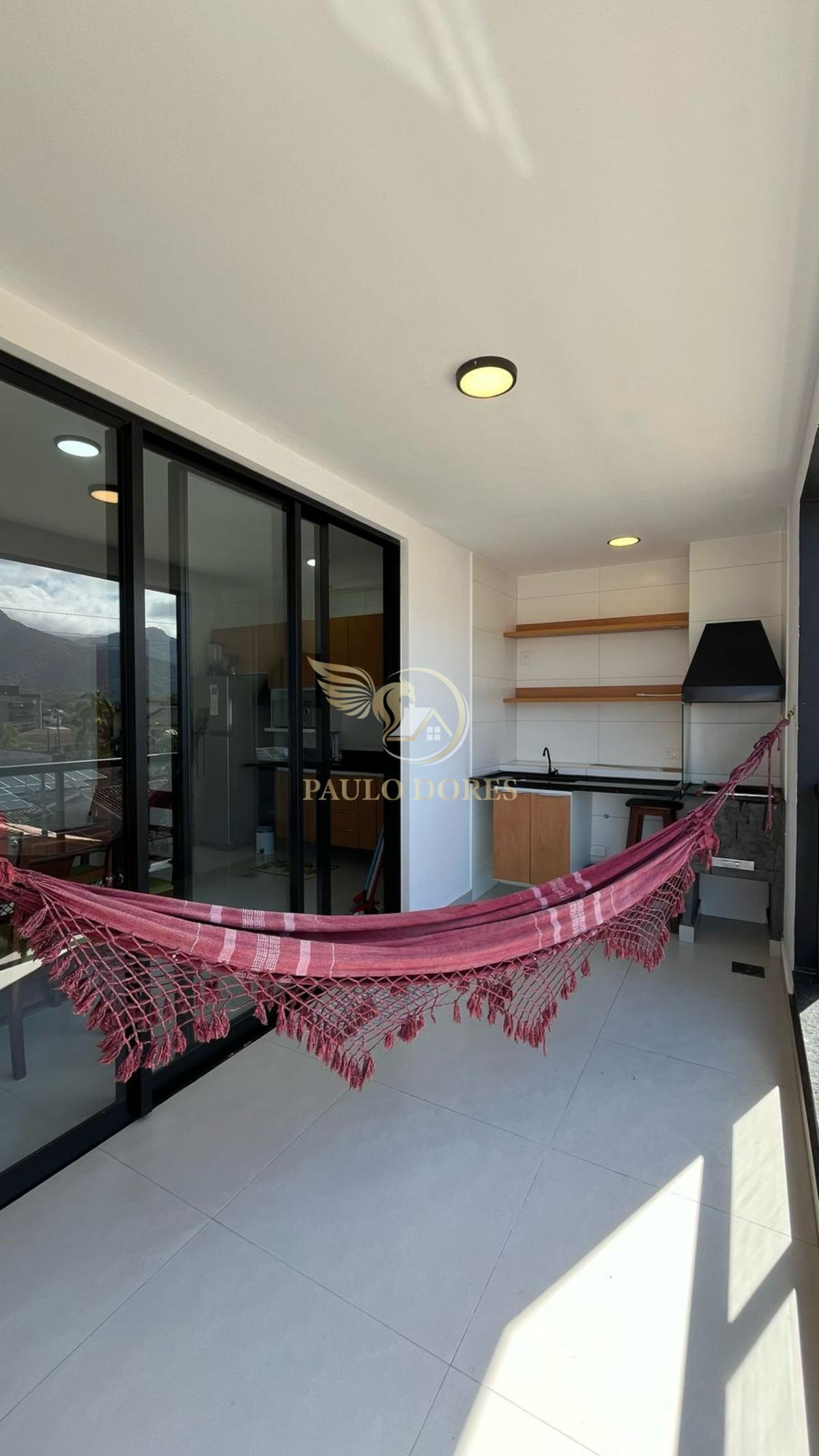 Apartamento à venda com 2 quartos, 70m² - Foto 13