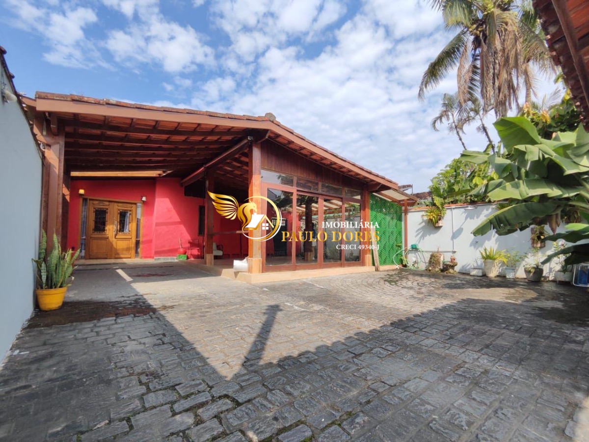 Casa à venda com 3 quartos, 221m² - Foto 2