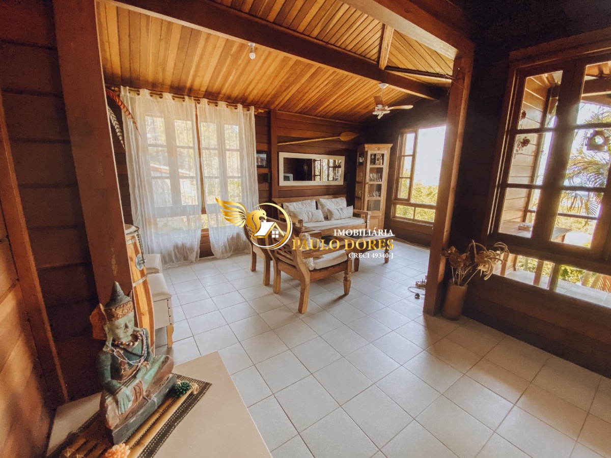Casa à Venda com 4 Dormitórios Na Praia da Enseada em Ubatuba-sp