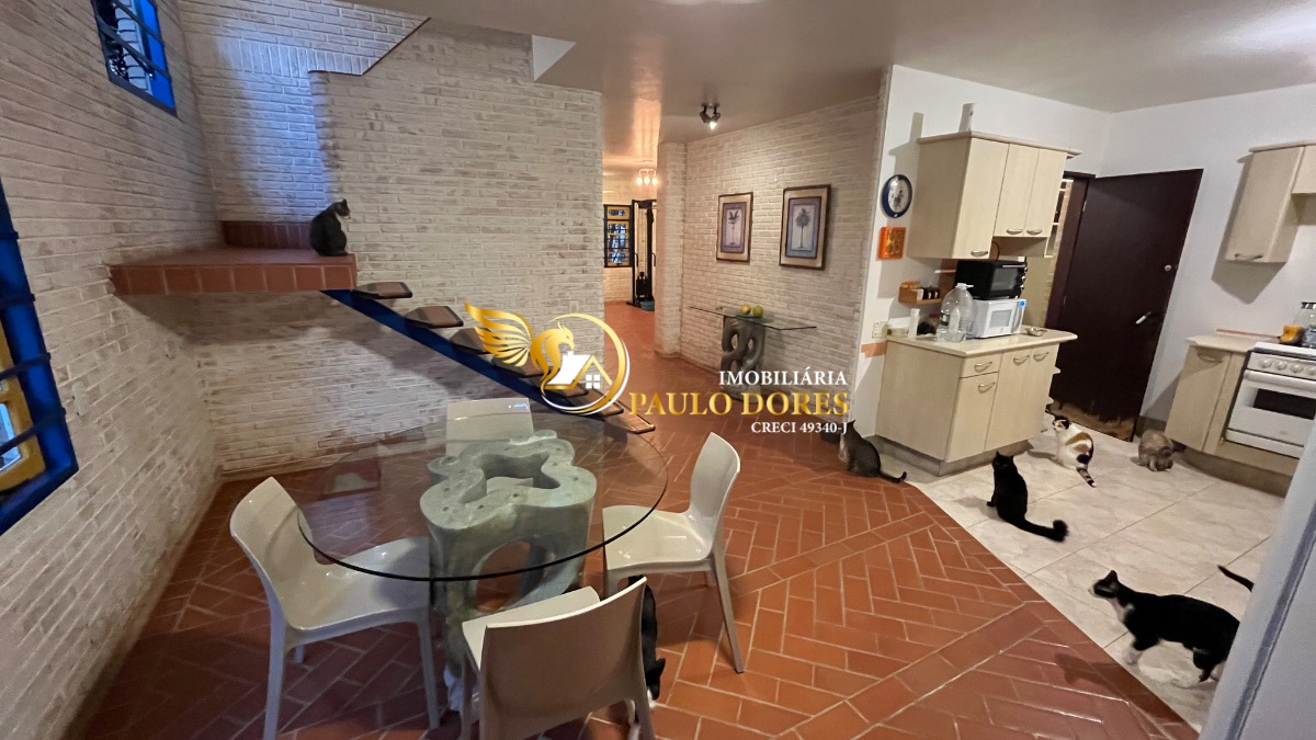 Casa, 3 quartos, 212 m² - Foto 13